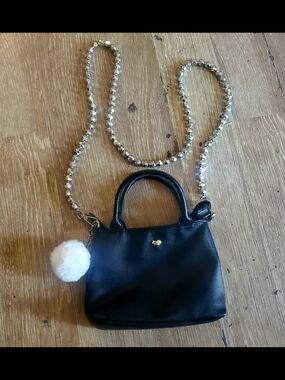 Mini Juicy Couture Handbag W. Disco Beaded Strap.